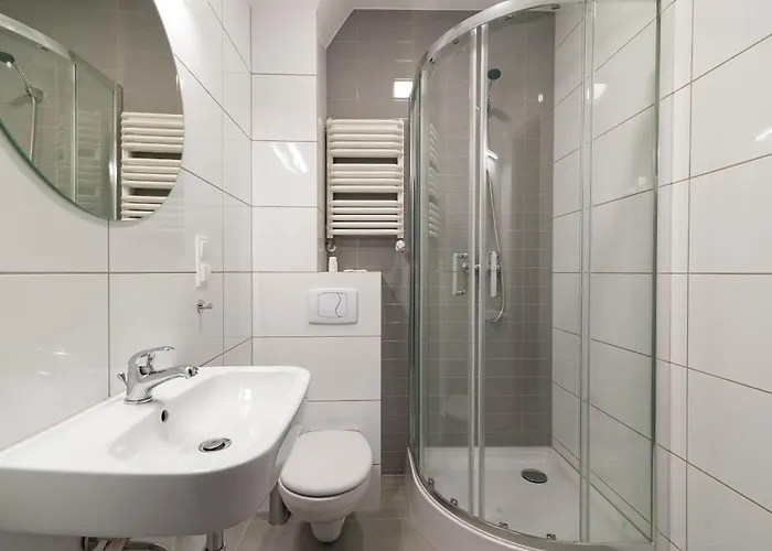 Apartment Emilia 2 *